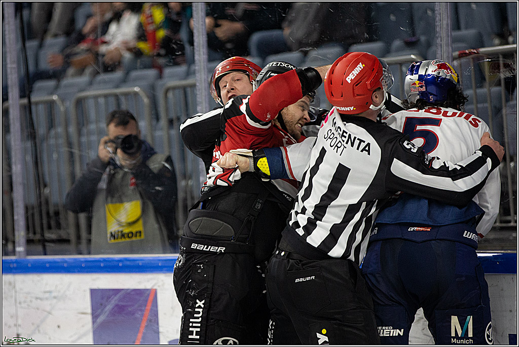 PENNY DEL;  Koelner Haie - Red Bull Muenchen; Koeln, 18.02.2022